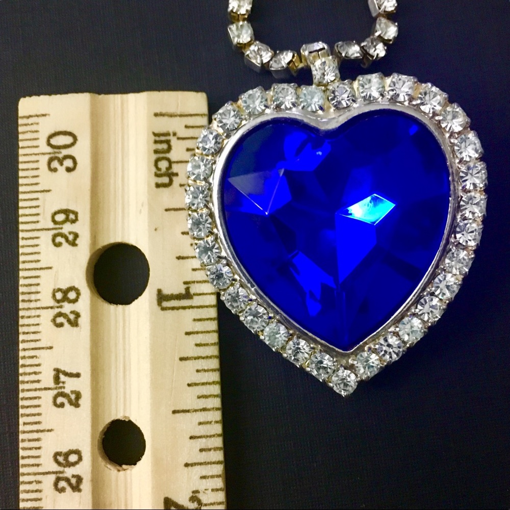 Gorgeous Sparkly Blue Heart Necklace.
